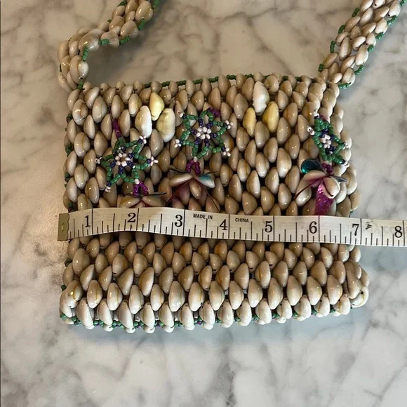 Vintage Handcrafted Beaded Shell Bag - Picture 8 of 9